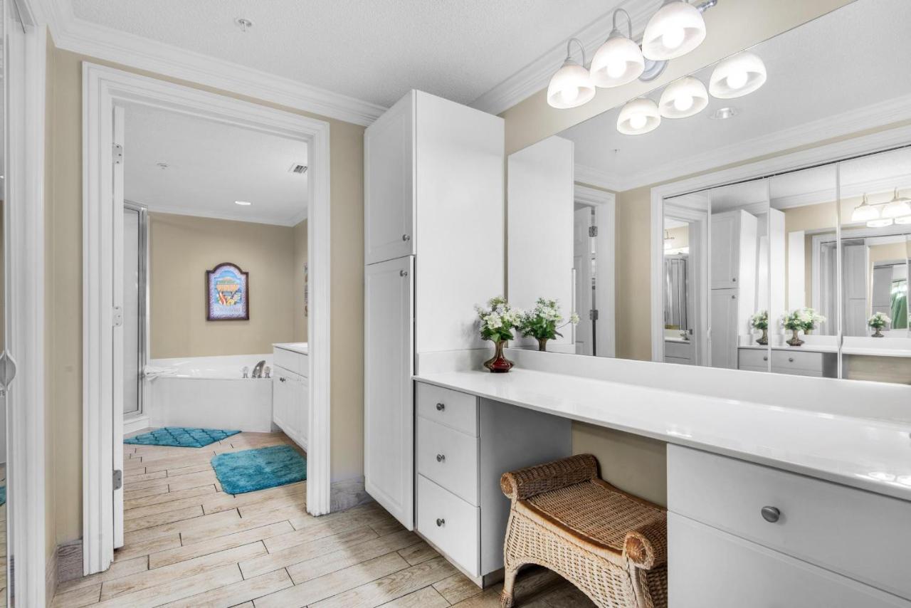Majestic Towers 2-1305 Holiday home *